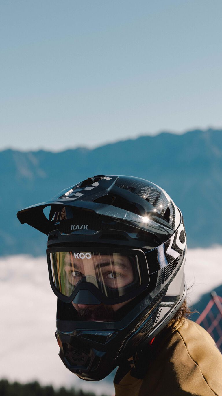 Defender Defender image number 1