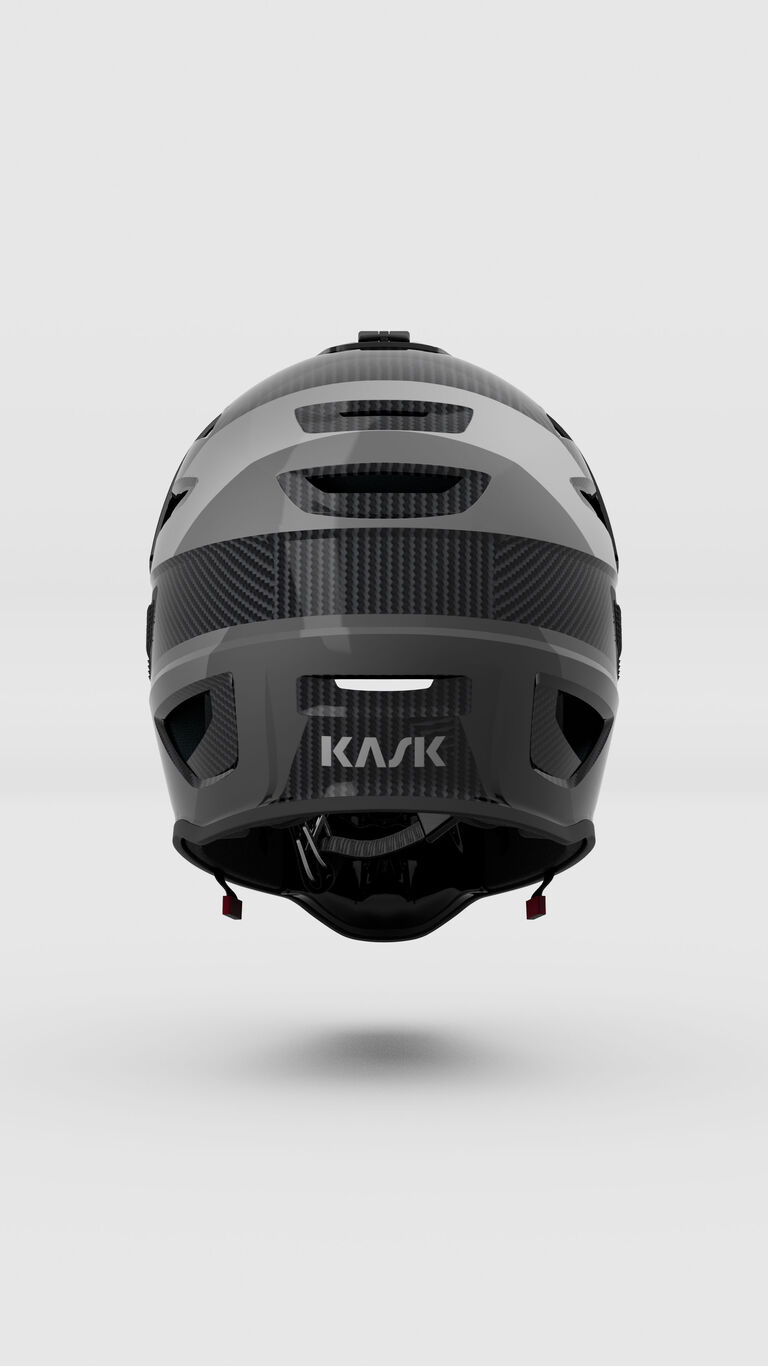 Defender image number 2