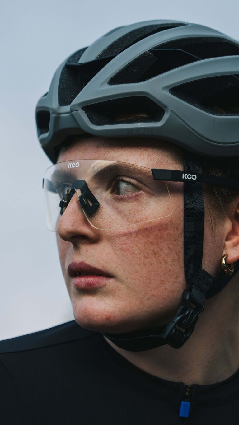 Nova Lens image number 1