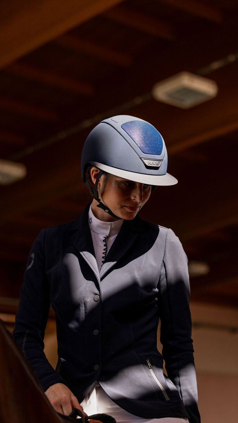 Star Lady Hunter image number 1